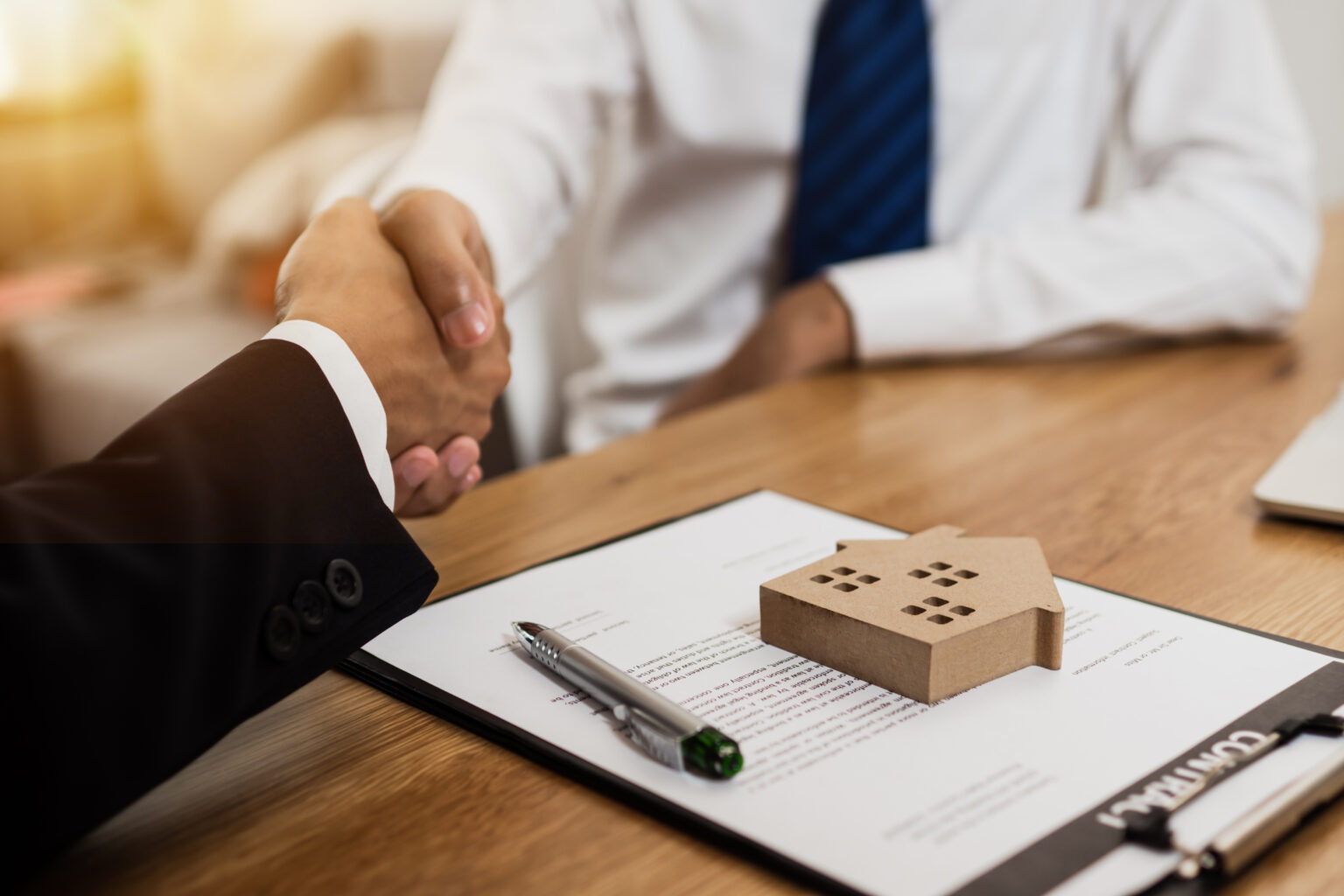 Compra de Imóveis em Leilão: Quais Cuidados Jurídicos Devem Ser Tomados? Guia Para Investir com Segurança